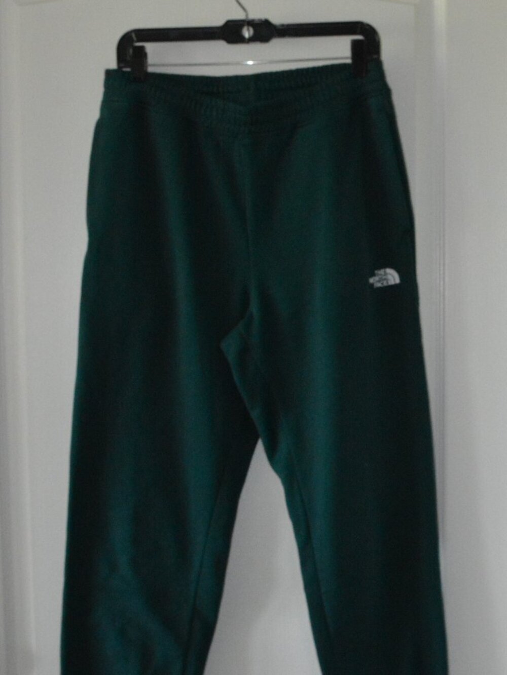The North Face Men's Dark Green Jogger Sweatpants Embroidered Logo size Medium